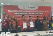 Proses MoU sponsorship Liga 2 antara Bank Papua dengan Persipura Jayapura. (Foto: Vidi/Seputarpapua)