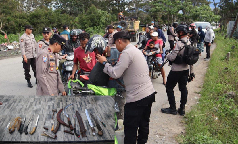 Polres Jayawijaya Lakukan Razia Sajam