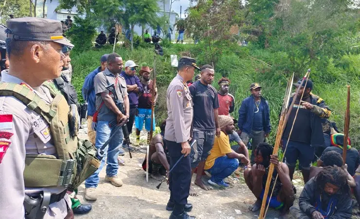 Perebutkan Dana Kampung, Dua Kelompok Warga di Tolikara Terlibat Bentrok