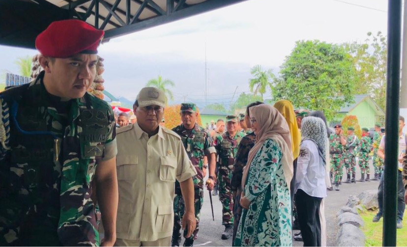 Menteri Pertahanan RI, Prabowo Subianto tiba di Makodim 1710 Mimika. (Foto: Anya Fatma/Seputarpapua)