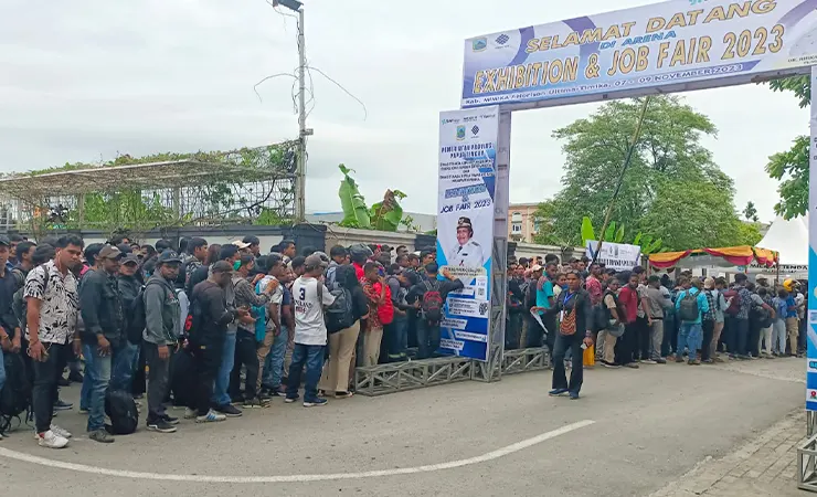 Ribuan Pencaker Padati Exhibition dan Job Fair 2023 di Mimika