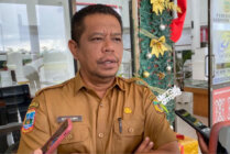 Kadinkes Mimika Reynold Ubra saat ditemui wartawan di Kantor Pusat Pemerintahan Kabupaten Mimika, Senin (15/1/2024). (Foto: Fachruddin Aji/seputarpapua)