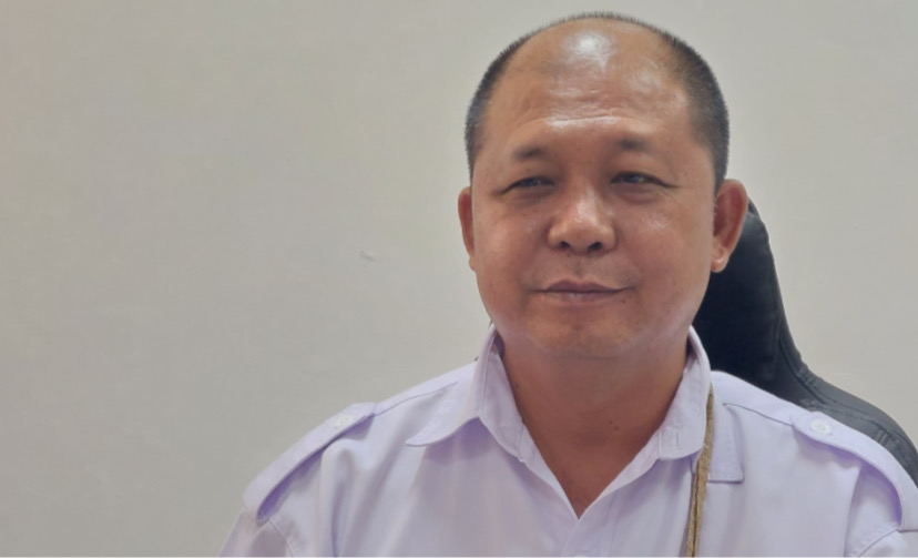 Kepala Dinas Perikanan Kabupaten Mimika Antonius Welerubun saat ditemui wartawan di ruang kerjanya, Rabu (31/1/2024). (Foto: Fachruddin Aji/seputarpapua)