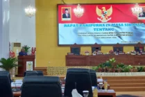 Bupati Eltinus Jangan Singgung Soal Gereja Kingmi Marthen Luther Mile 32