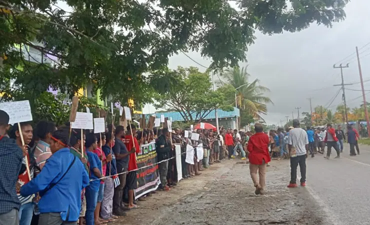 Hari ini di Nabire Mahasiswa dan Masyarakat Intan Jaya Demo Tolak Blok Wabu