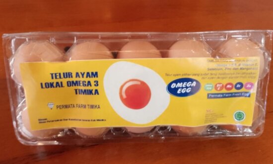 Telur omega 3 yang diproduksi peternak Mimika. (Foto: Anya Fatma/Seputarpapua)