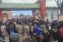 Dikawal Masyarakat, Logistik Pemilu dari Tembagapura Tiba di Eme Neme Yauware