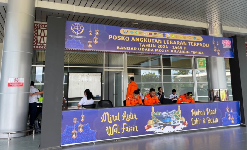 Posko Lebaran di Bandara Mozes Kilangin Timika. (Foto: Anya Fatma/Seputarpapua)