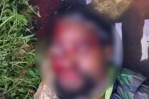 Seorang anggota KKB yang disebut polisi merupakan anak buah Undinus Kogoya, ditangkap aparat gabungan TNI-Polri usai aksi penyerangan dan pembakaran di Kabupaten Paniai, Papua Tengah. (Foto: Dok Humas Polda Papua)