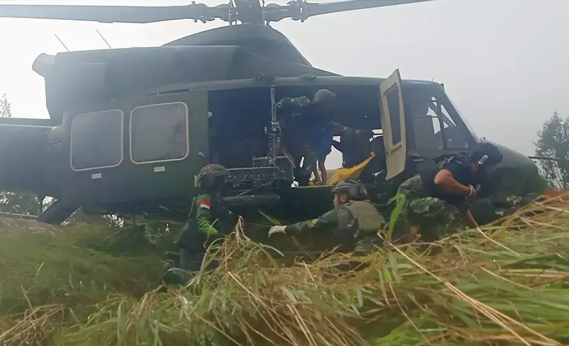 Setelah 4 Hari, TNI-Polri Berhasil Evakuasi Jenazah Alexsander Parapak