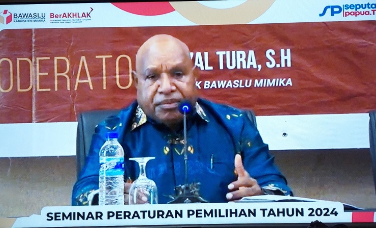 Tangkap layar YouTube Wakil Ketua II MRP Papua Tengah Nungganggame Matheus dalam seminar Peraturan Pemilihan Tahun 2024 yang digelar Bawaslu Mimika di Swiss-Bellin Timika, Sabtu (15/7/2024). (Foto: Fachruddin Aji/Seputarpapua)