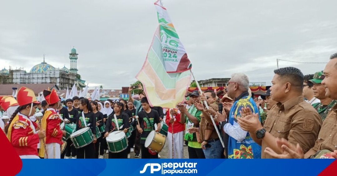 Ribuan Orang Ikut Pawai Ta Aruf Sambut Mtq Xxx Se Tanah Papua Di Mimika