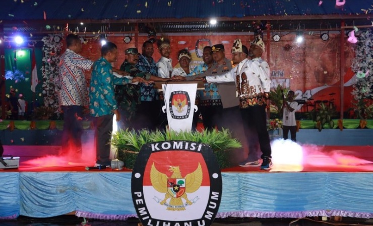 Peluncuran Tahapan Pemilihan Bupati dan Wakil Bupati Kabupaten Asmat Tahun 2024. (Foto: Elgo Wohel/Seputarpapua)