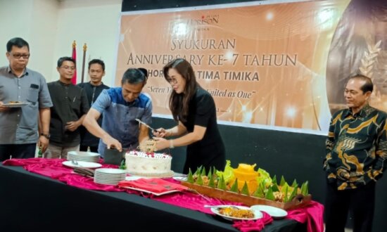 Suasana syukuran Anniversary Hotel Horison Ultima Timika ke 7. (Foto: Mujiono/Seputarpapua)