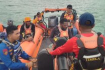 Tim SAR gabungan yang melakukan pencarian Kapal Nelayan KM.Silvia O1 yang dilaporkan hilang di Perairan Mimika. (Foto: Humas SAR Mimika)