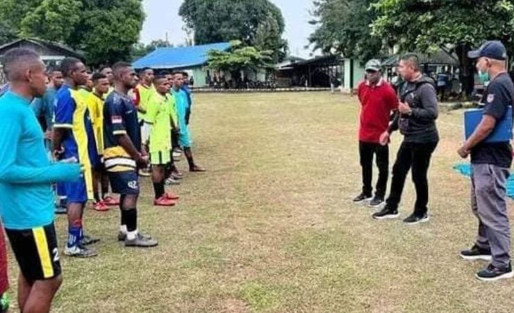 Proses seleksi atlet cabor sepakbola PPLP Papua Selatan. (Foto: Dok Disporaparekraf Papua Selatan)