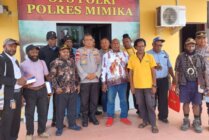 Kapolres Mimika AKBP I Komang Budiartha saat bertemu dengan sejumlah tokoh masyarakat dan agama di ruang Ops Polres Pelayanan Mimika, Jalan Cenderawasih, Jumat (19/7/2024). (Foto: Fachruddin Aji/Seputarpapua)