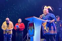 Ketua KPU Papua Tengah, Jennifer Darling Tabuni dalam acara Peluncuran Tahapan Pilkada di Kabupaten Mimika. (Foto: Anya Fatma/Seputarpapua)