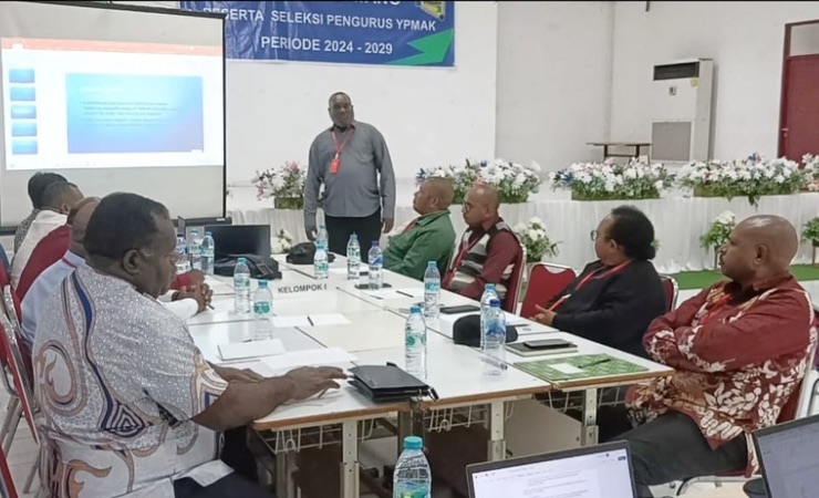 Suasana tes assessment calon pengurus YPMAK periode 2024-2029. (Foto: Mujiono/Seputarpapua)