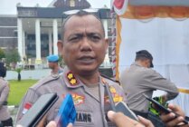 Kapolres Mimika I Komang Budiartha saat ditemui wartawan usai menggelar Apel Gelar Pasukan di Kantor Pusat Pemerintahan Kabupaten Mimika yang melibatkan ratusan personel gabungan terdiri dari TNI AD, AU, AL, Polri, BPBD, Kantor Pencarian dan Pertolongan, Brimob Yon B, dan Satpol PP, Senin, (2/9/2024). (Foto: Fachruddin Aji/Seputarpapua)