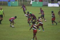 Tim Rugby Papua Tengah (kaos merah-hitam-putih) saat menghadapi Tim Papua di Stadion Rugby Universitas Syahwala (Unsyiah) Darussalam, Banda Aceh, Provinsi Aceh, Selasa (17/9/2024). (Foto: Saldi/Seputarpapua)