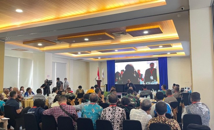 Pertemuan Lokakarya Penanganan Ibu dan Anak di Area Pendulangan. (Foto: Anya Fatma/Seputarpapua)