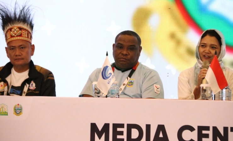 Wakil Ketua I KONI Papua Tengah, Caesar A Tunya, dalam konferensi pers yang digelar di Media Center PON XXI Aceh-Sumatera Utara (Sumut) 2024, Selasa (10/9/2024). (Foto: Saldi Hermanto/Seputarpapua)