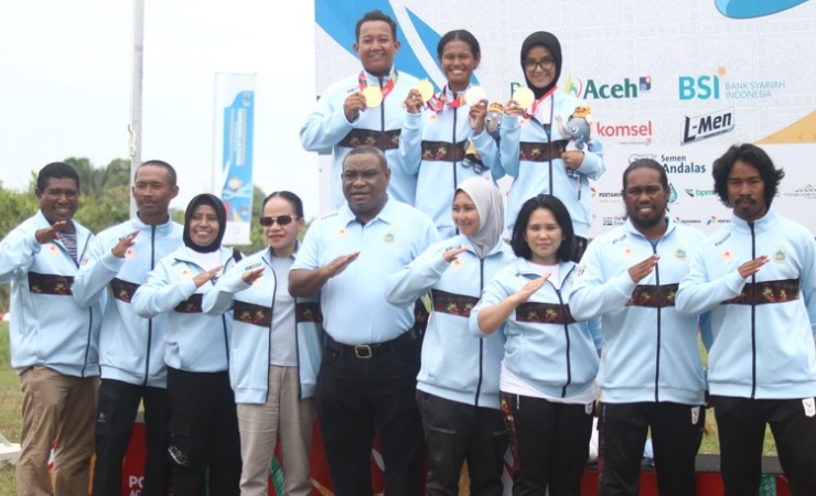 Tim cabang olahraga Terbang Layang usai proses penyerahan medali PON XXI Aceh-Sumut di Aceh Utara, Provinsi Aceh, Jumat (13/9/2024). (Foto: Saldi/Seputarpapua)