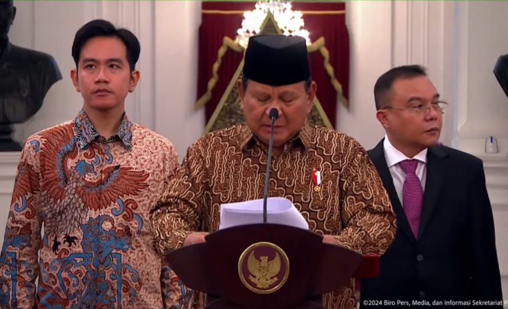 Presiden RI Prabowo Subianto membacakan nama Menteri Kabinet Merah Putih. (Foto: capture Live YouTube Sekretariat Presiden)