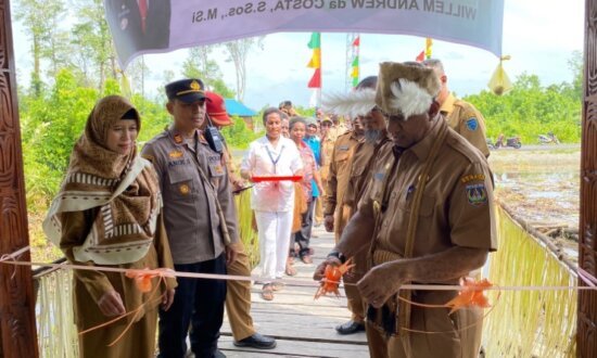 Pjs Bupati Asmat, Willem Andrew da Costa meresmikan Pustu Ewer