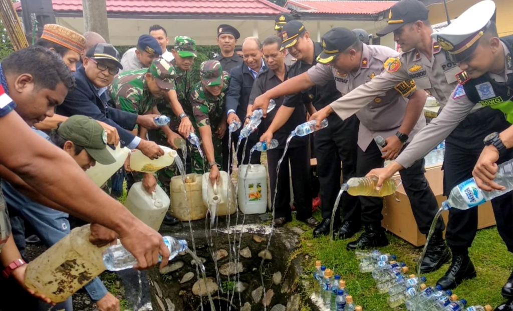 Polres Mimika Komitmen Berantas Miras Lokal