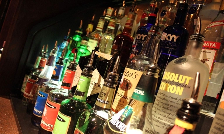 Jelang Malam Pergantian Tahun, Ratusan Botol Miras Disita di Sarmi