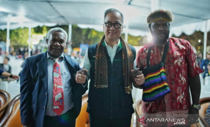 Selamatkan Warga Saat Rusuh Wamena, Yikwa dan Titus Dapat Penghargaan di Jakarta